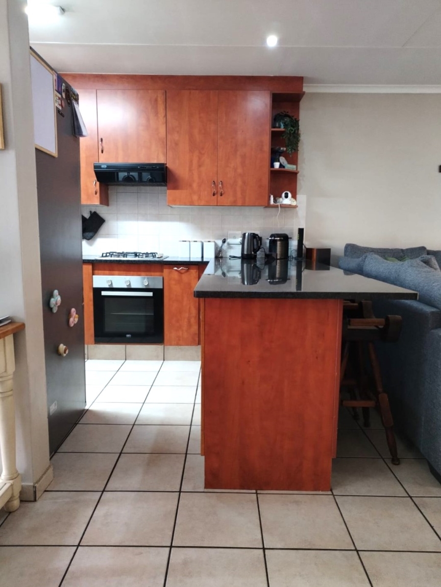 3 Bedroom Property for Sale in Annlin Gauteng