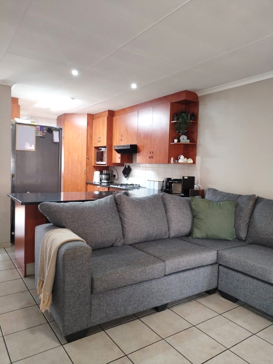 3 Bedroom Property for Sale in Annlin Gauteng