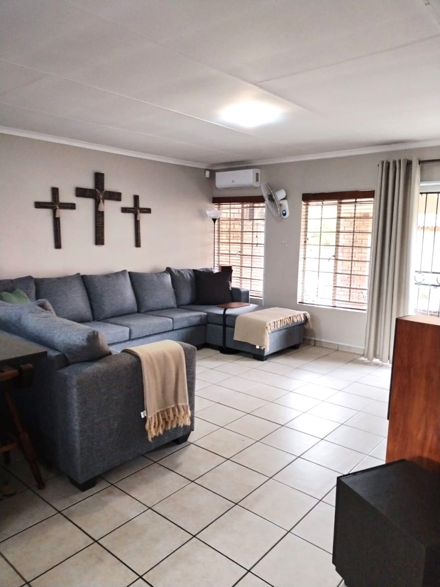 3 Bedroom Property for Sale in Annlin Gauteng