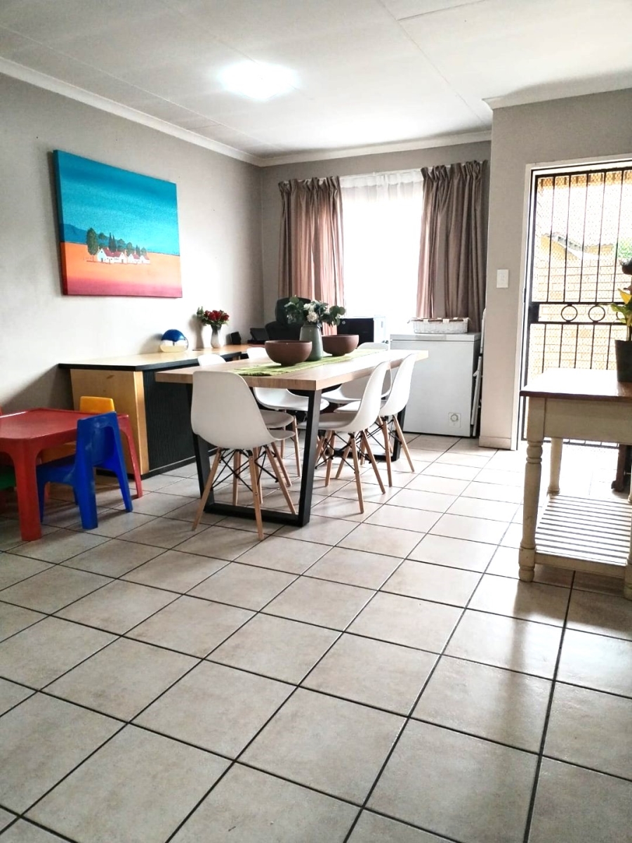 3 Bedroom Property for Sale in Annlin Gauteng