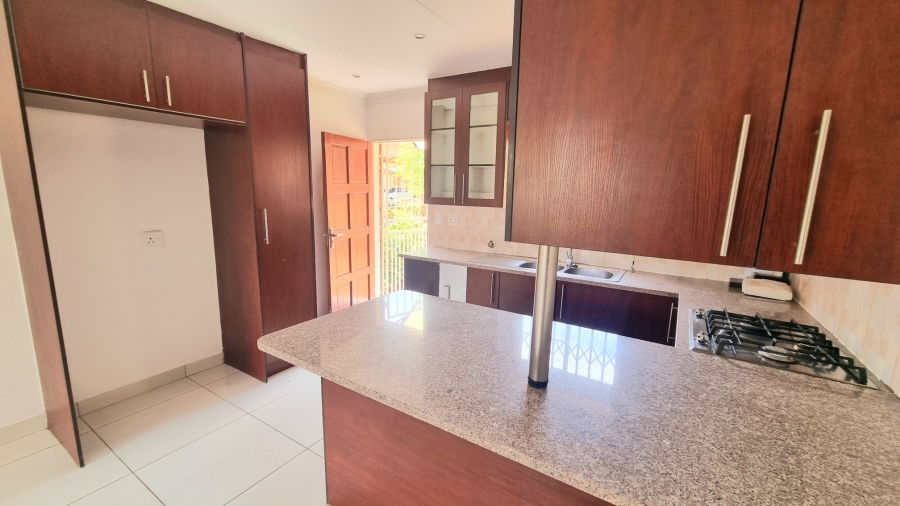 3 Bedroom Property for Sale in Noordwyk Gauteng