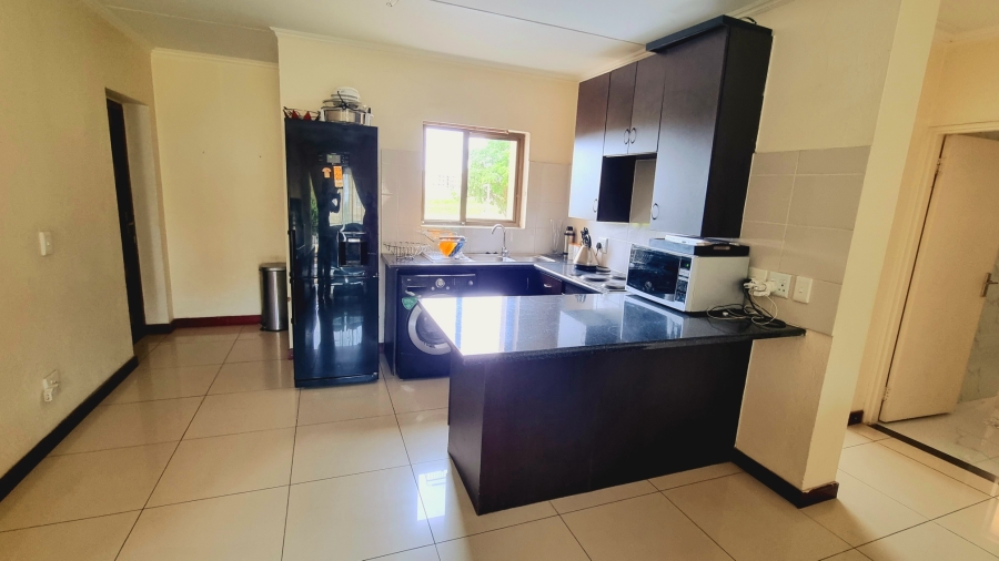 To Let 2 Bedroom Property for Rent in Halfway Gardens Gauteng