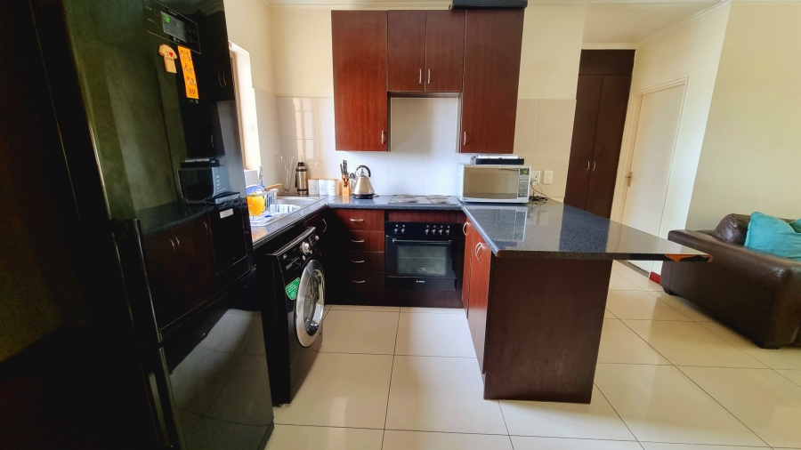 To Let 2 Bedroom Property for Rent in Halfway Gardens Gauteng