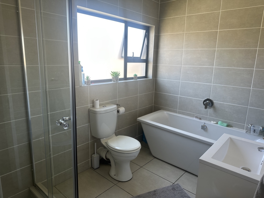 2 Bedroom Property for Sale in Linbro Park Gauteng