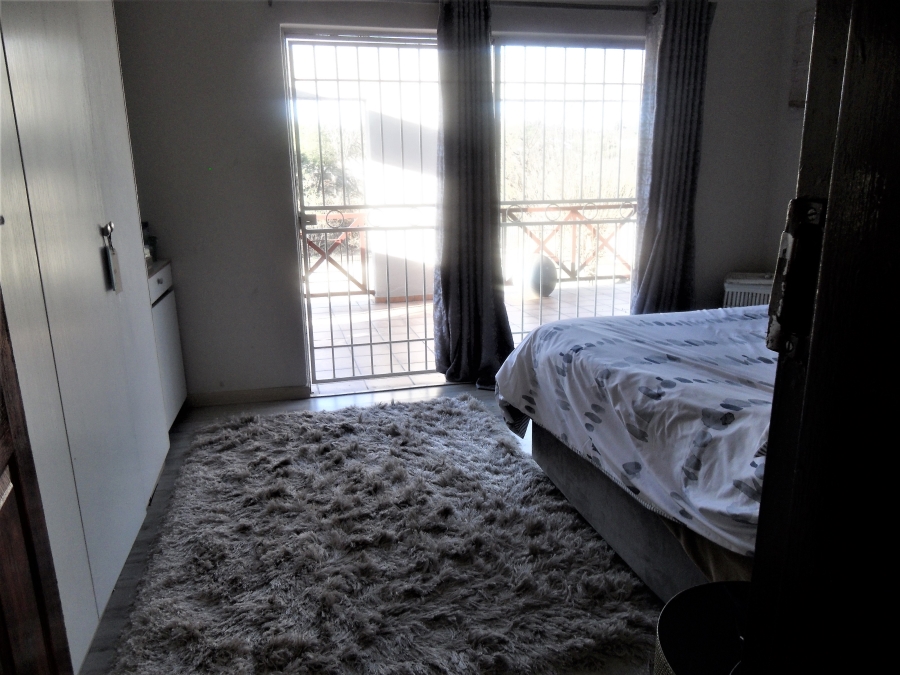 3 Bedroom Property for Sale in Corlett Gardens Gauteng