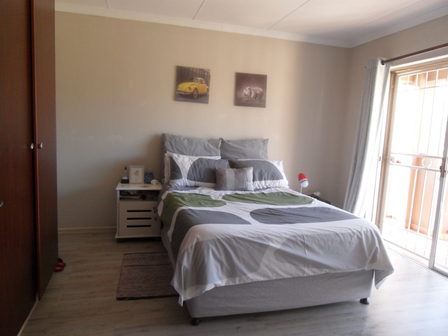 3 Bedroom Property for Sale in Corlett Gardens Gauteng