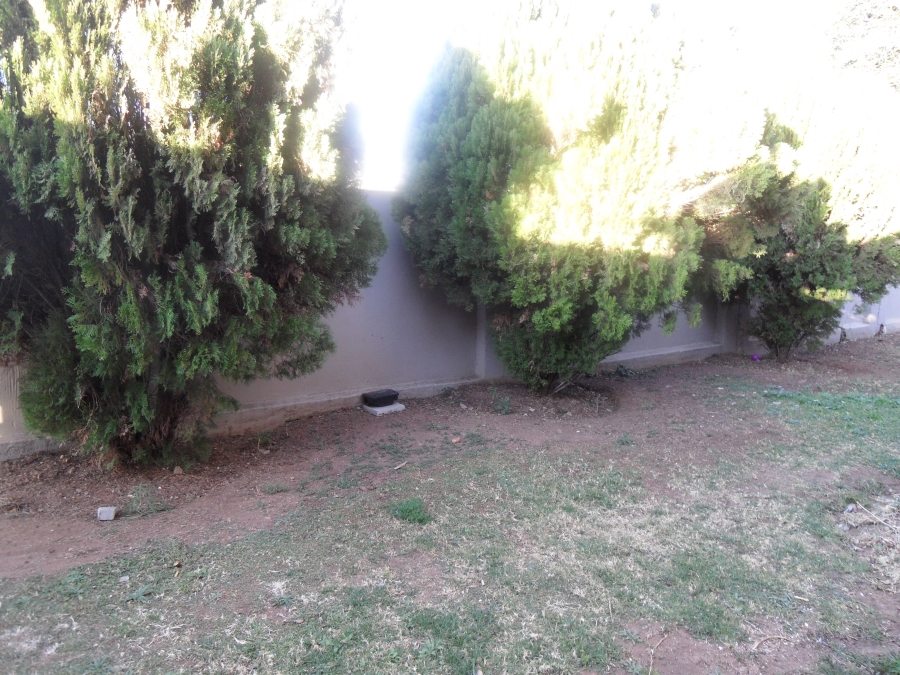 3 Bedroom Property for Sale in Corlett Gardens Gauteng