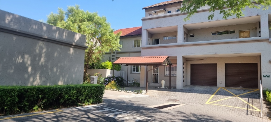 2 Bedroom Property for Sale in North Riding Gauteng