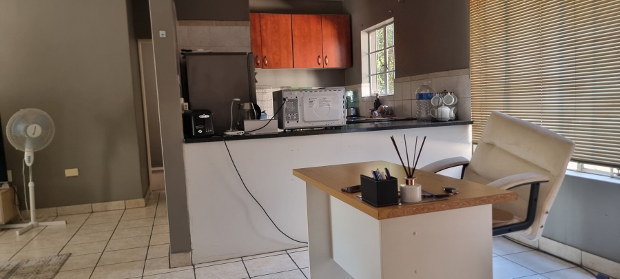 2 Bedroom Property for Sale in North Riding Gauteng