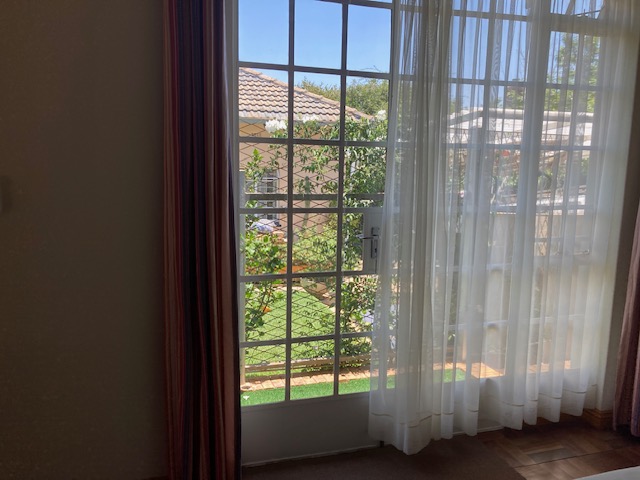 To Let 1 Bedroom Property for Rent in Parkwood Gauteng