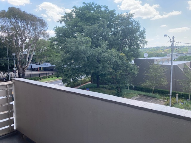 To Let 1 Bedroom Property for Rent in Craighall Park Gauteng