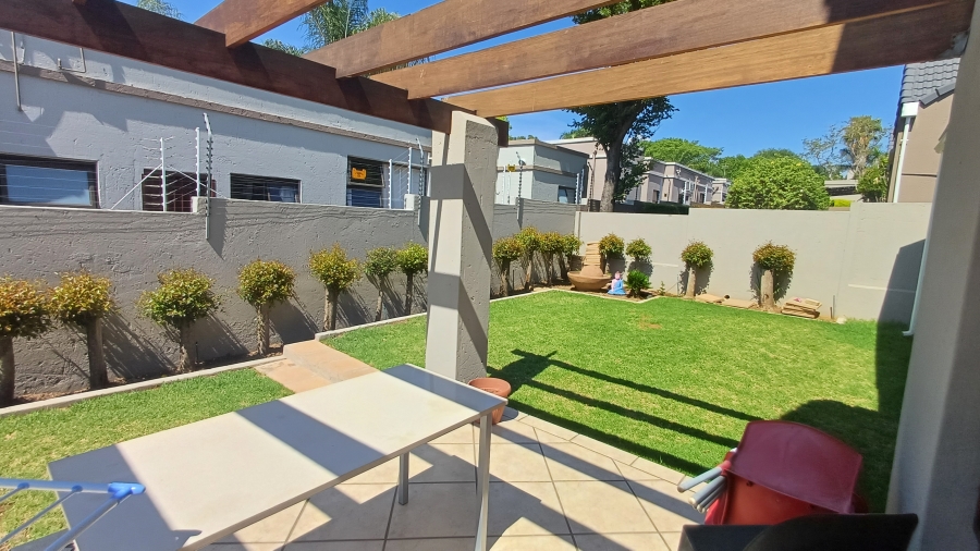 To Let 3 Bedroom Property for Rent in Sunninghill Gauteng