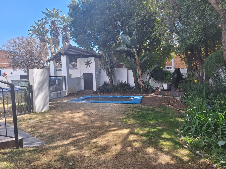 To Let 5 Bedroom Property for Rent in Eden Glen Gauteng