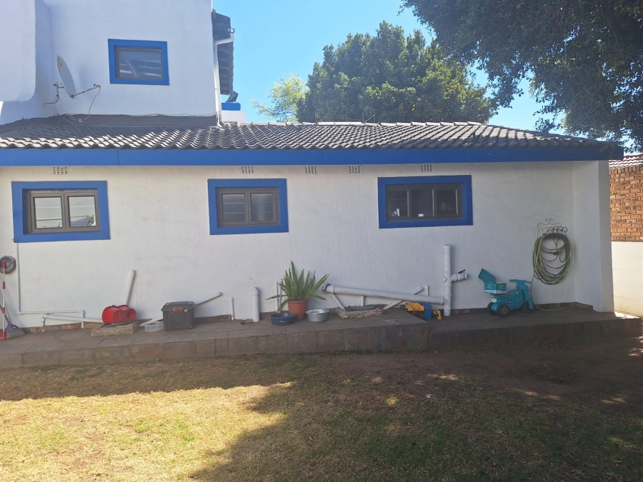 To Let 5 Bedroom Property for Rent in Eden Glen Gauteng