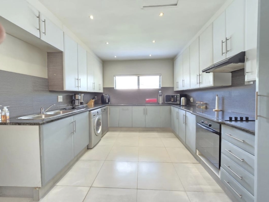 3 Bedroom Property for Sale in Buurendal Gauteng