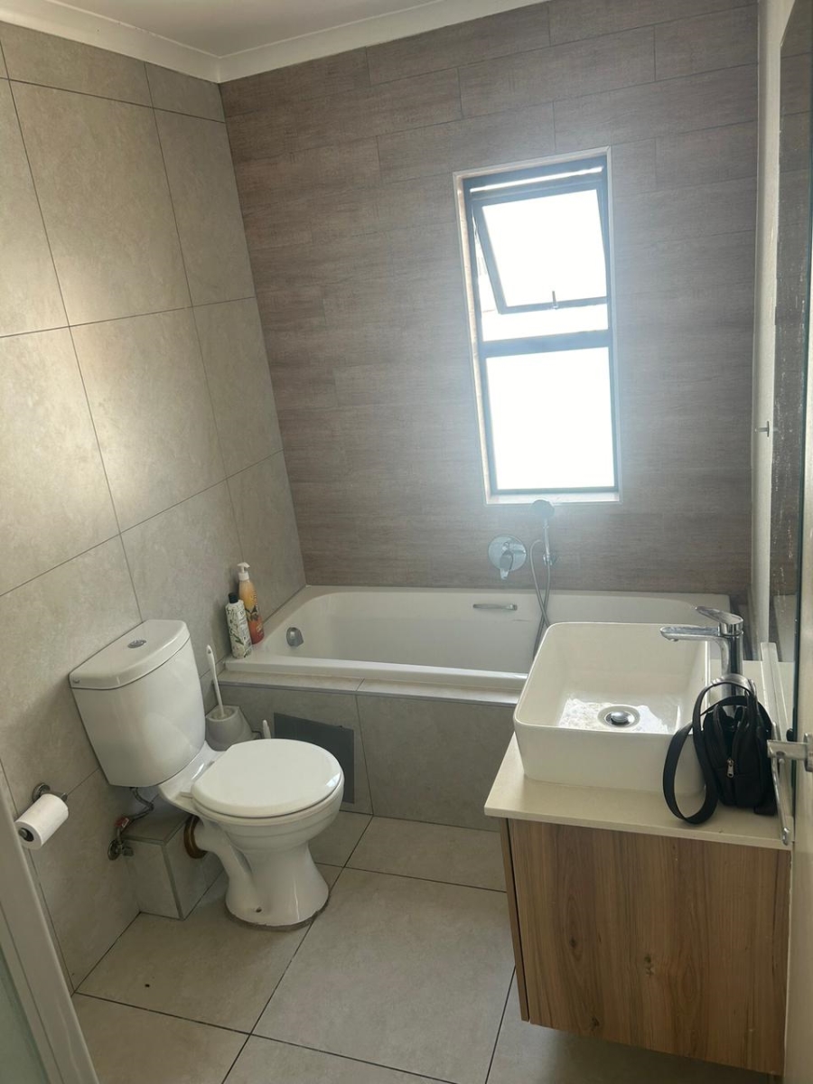 To Let 1 Bedroom Property for Rent in Modderfontein Gauteng