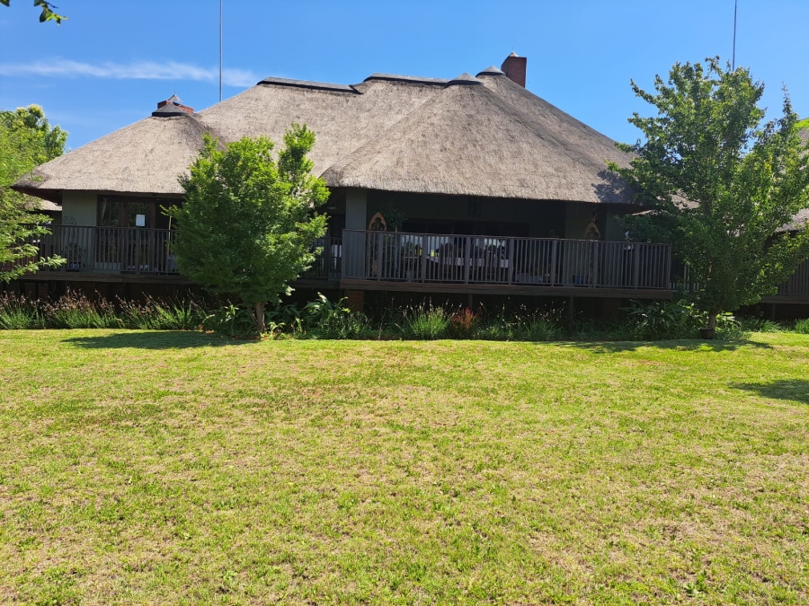 5 Bedroom Property for Sale in Letamo Game Farm Gauteng