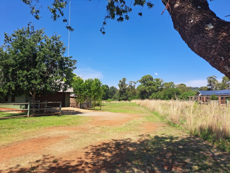 5 Bedroom Property for Sale in Letamo Game Farm Gauteng