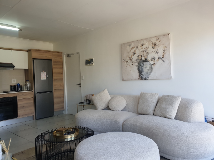 1 Bedroom Property for Sale in Waterfall Gauteng