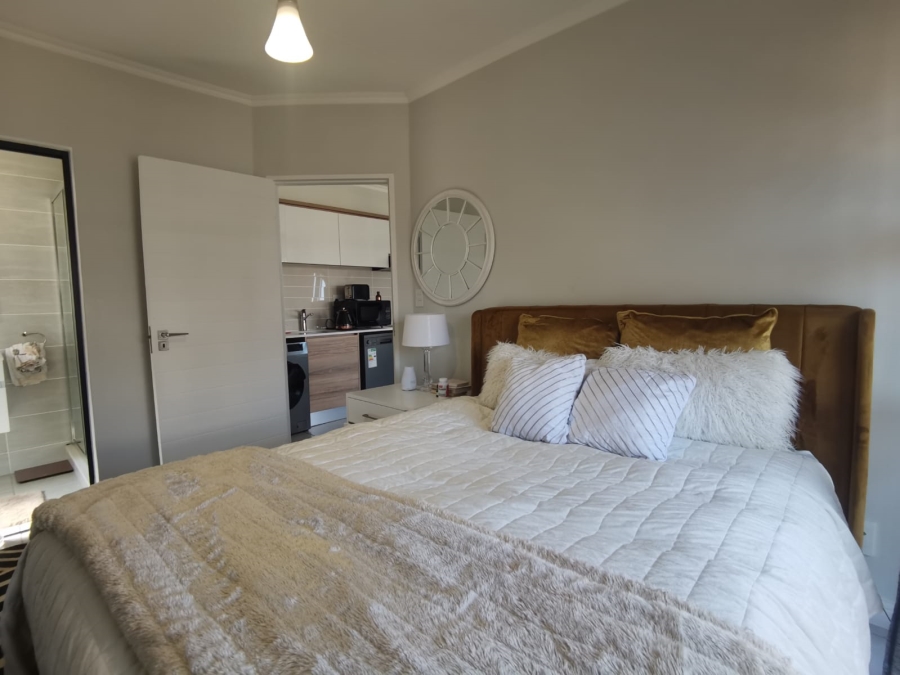 1 Bedroom Property for Sale in Waterfall Gauteng