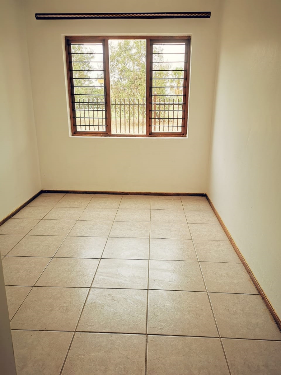 2 Bedroom Property for Sale in Hesteapark Gauteng