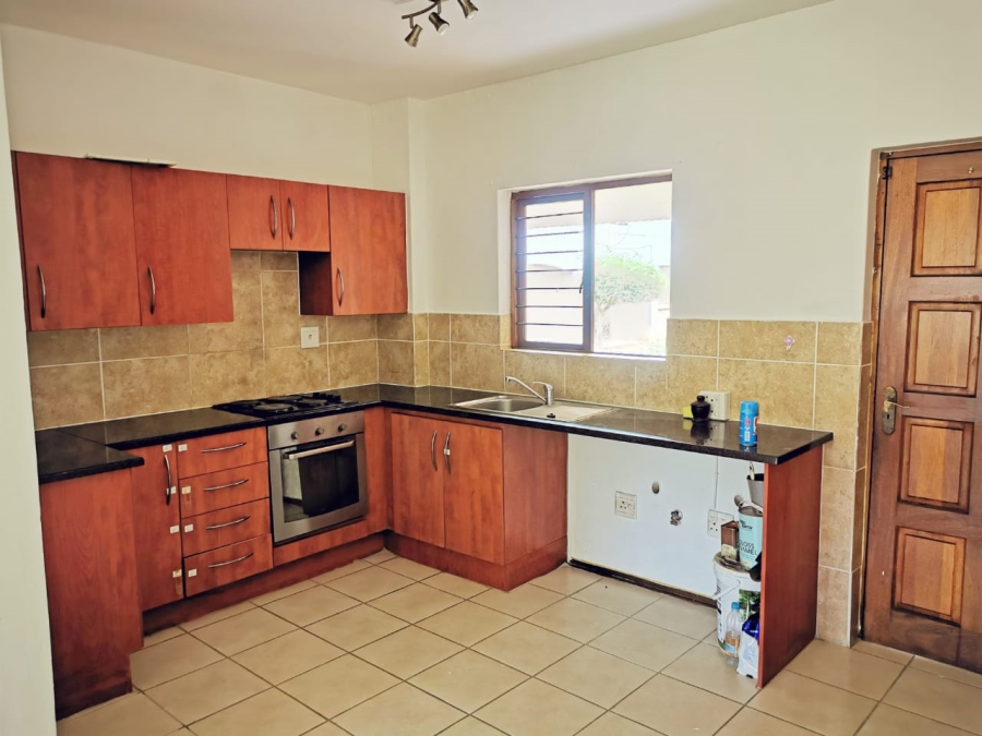 2 Bedroom Property for Sale in Hesteapark Gauteng