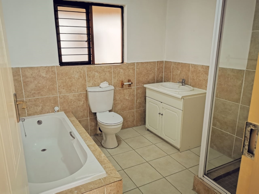 2 Bedroom Property for Sale in Hesteapark Gauteng