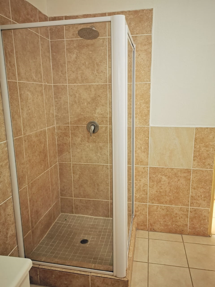 2 Bedroom Property for Sale in Hesteapark Gauteng