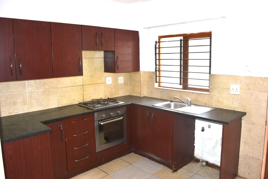 2 Bedroom Property for Sale in Hesteapark Gauteng