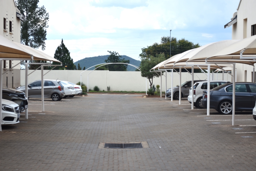 1 Bedroom Property for Sale in Hesteapark Gauteng