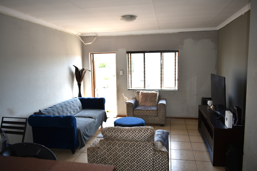 2 Bedroom Property for Sale in Hesteapark Gauteng