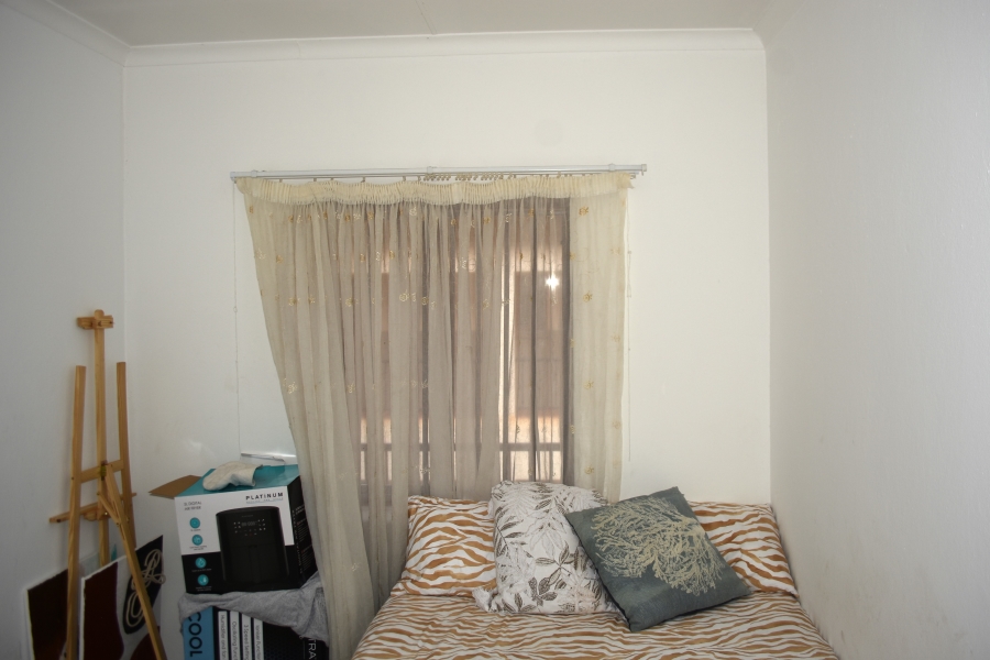 2 Bedroom Property for Sale in Hesteapark Gauteng