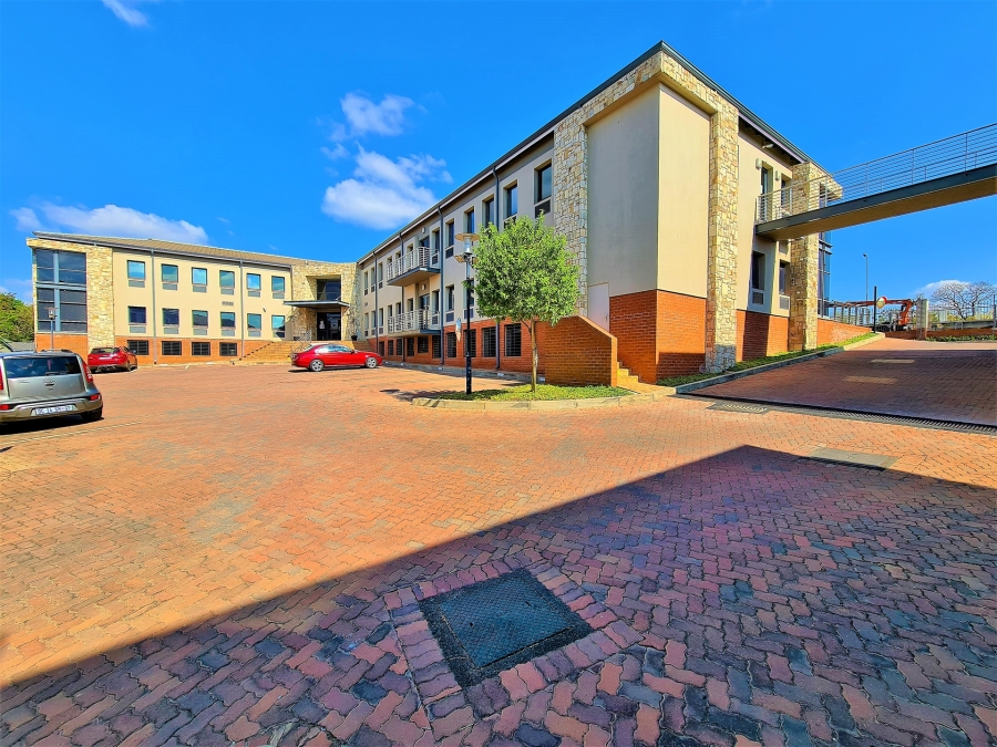 To Let commercial Property for Rent in Fourways Gauteng