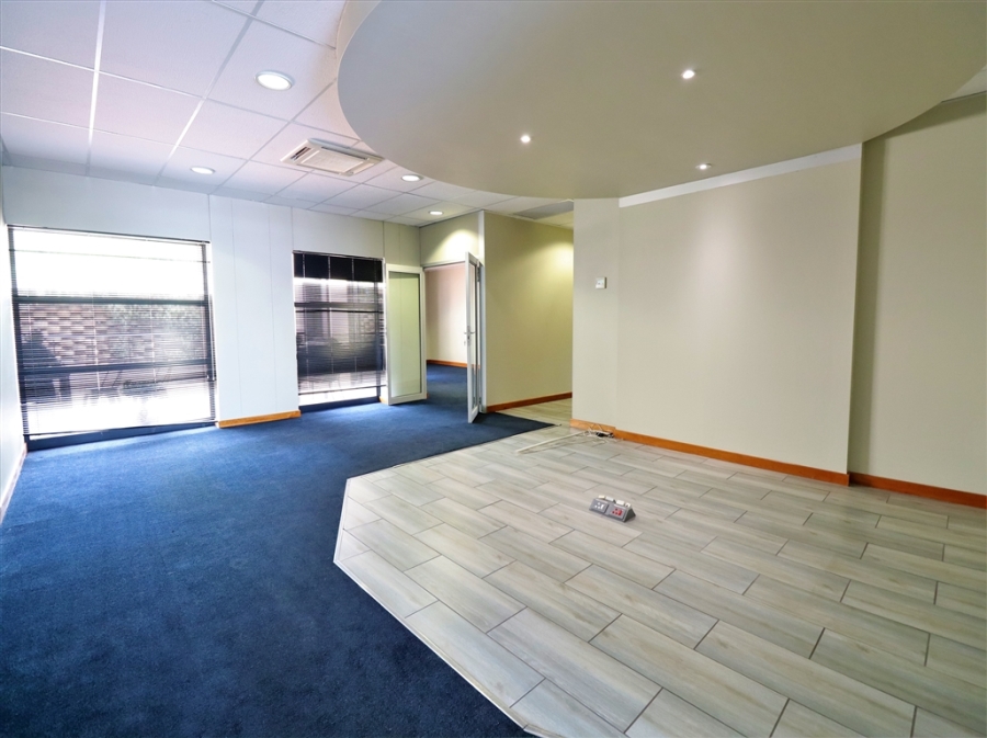 To Let commercial Property for Rent in Strubensvallei Gauteng