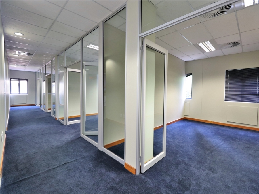 To Let commercial Property for Rent in Strubensvallei Gauteng