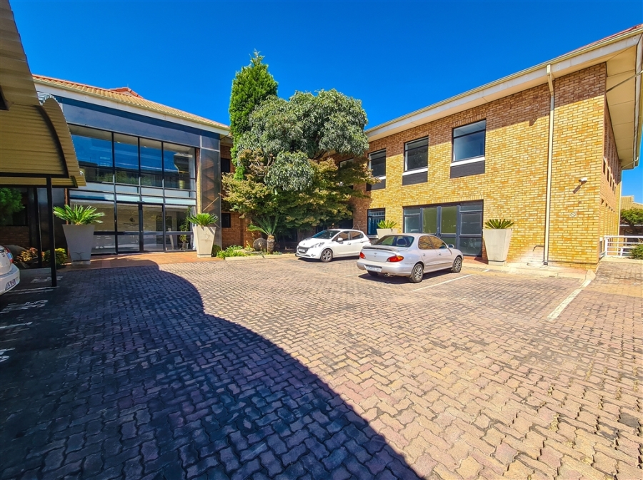 To Let commercial Property for Rent in Constantia Kloof Gauteng