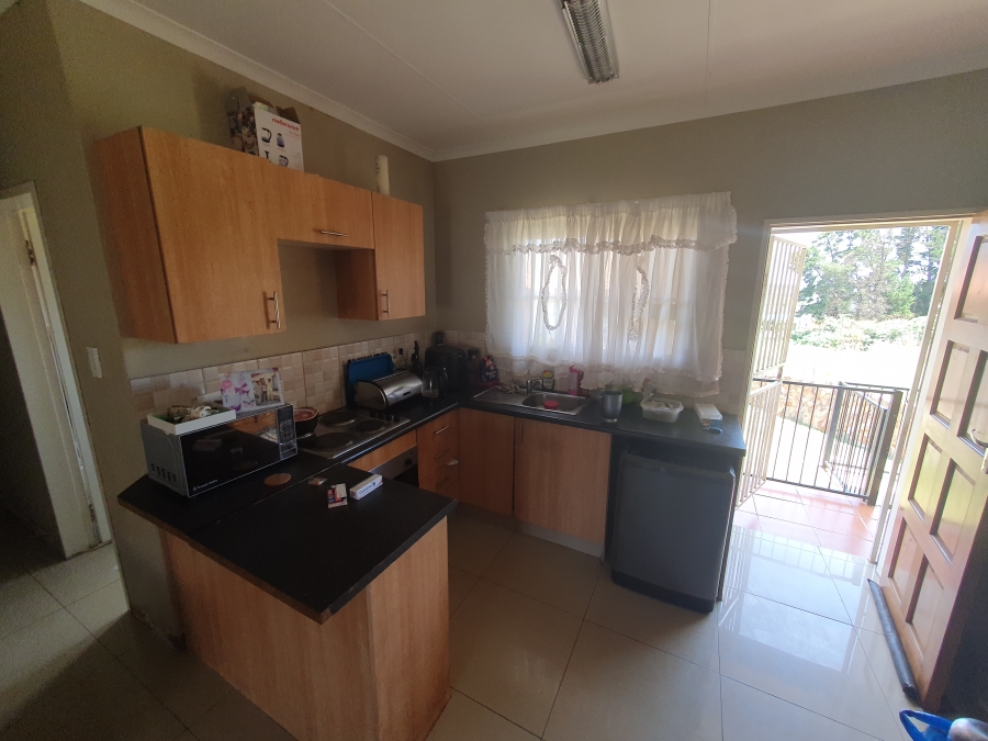 To Let 2 Bedroom Property for Rent in Lindhaven Gauteng