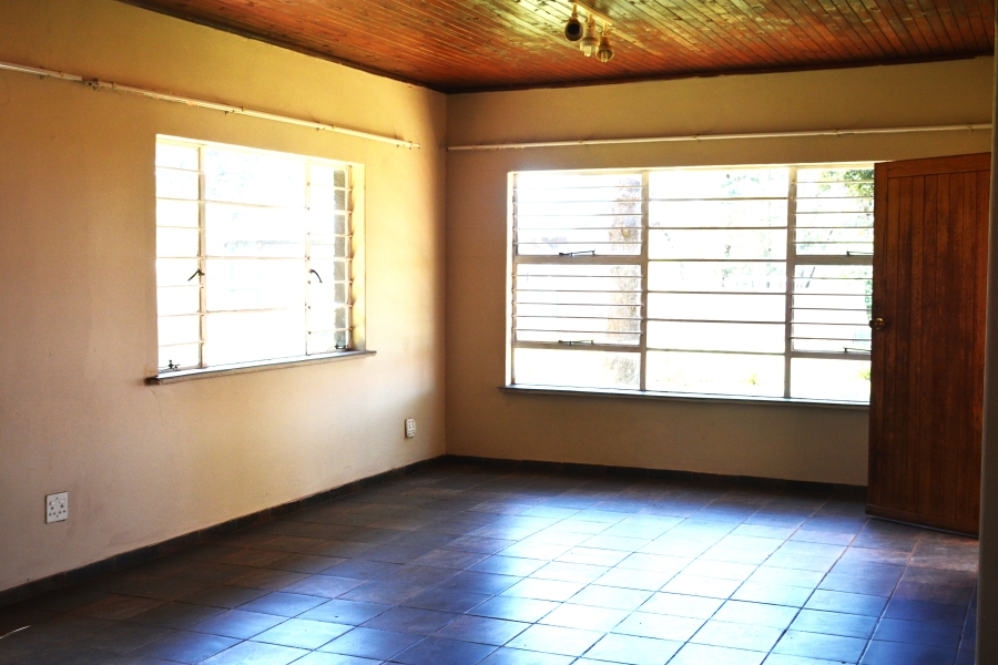 18 Bedroom Property for Sale in Tarlton Gauteng