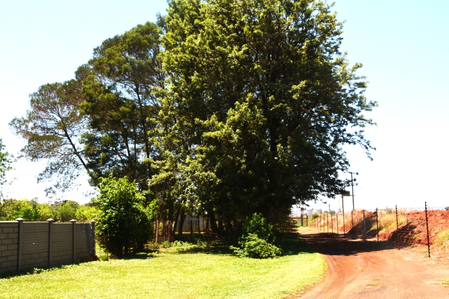 18 Bedroom Property for Sale in Tarlton Gauteng