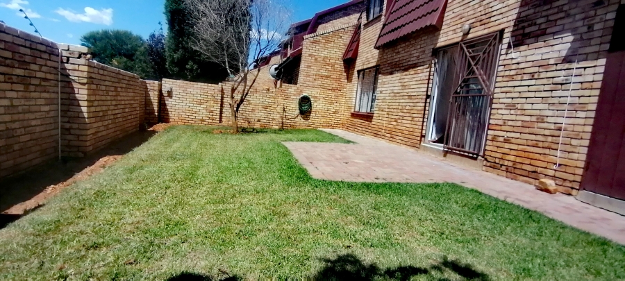 3 Bedroom Property for Sale in Willowbrook Gauteng