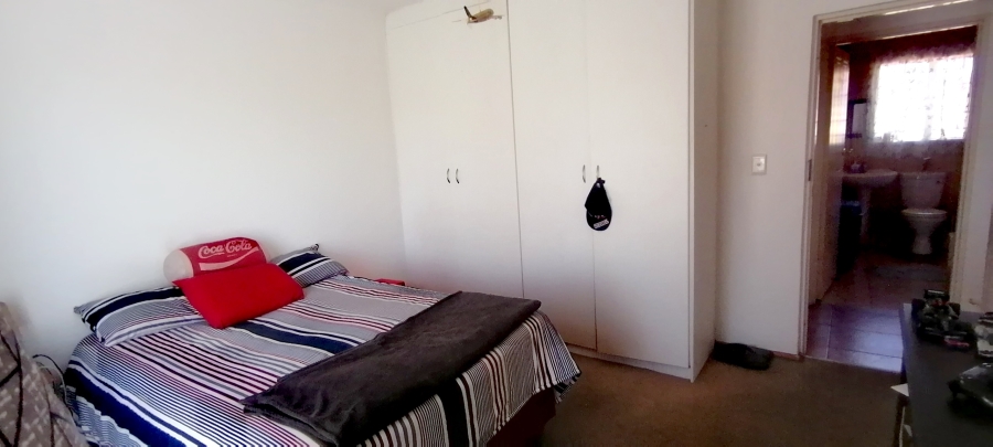 3 Bedroom Property for Sale in Willowbrook Gauteng