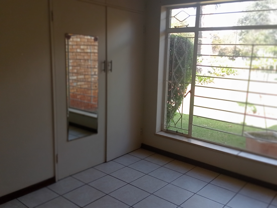 To Let 3 Bedroom Property for Rent in Beckedan Gauteng