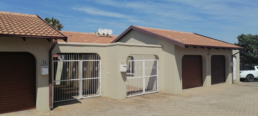 To Let 2 Bedroom Property for Rent in Rant En Dal Gauteng