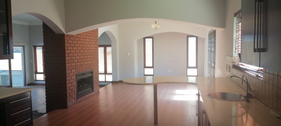 To Let 3 Bedroom Property for Rent in Radiokop Gauteng