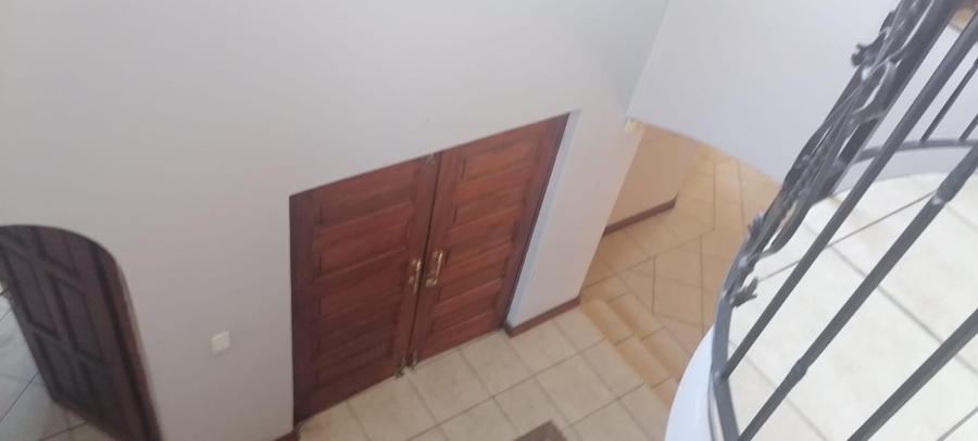 To Let 3 Bedroom Property for Rent in Radiokop Gauteng