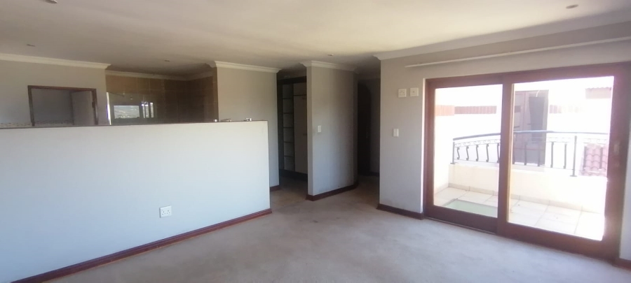 To Let 3 Bedroom Property for Rent in Radiokop Gauteng