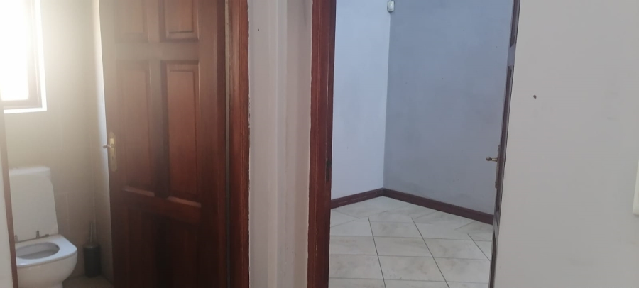 To Let 3 Bedroom Property for Rent in Radiokop Gauteng