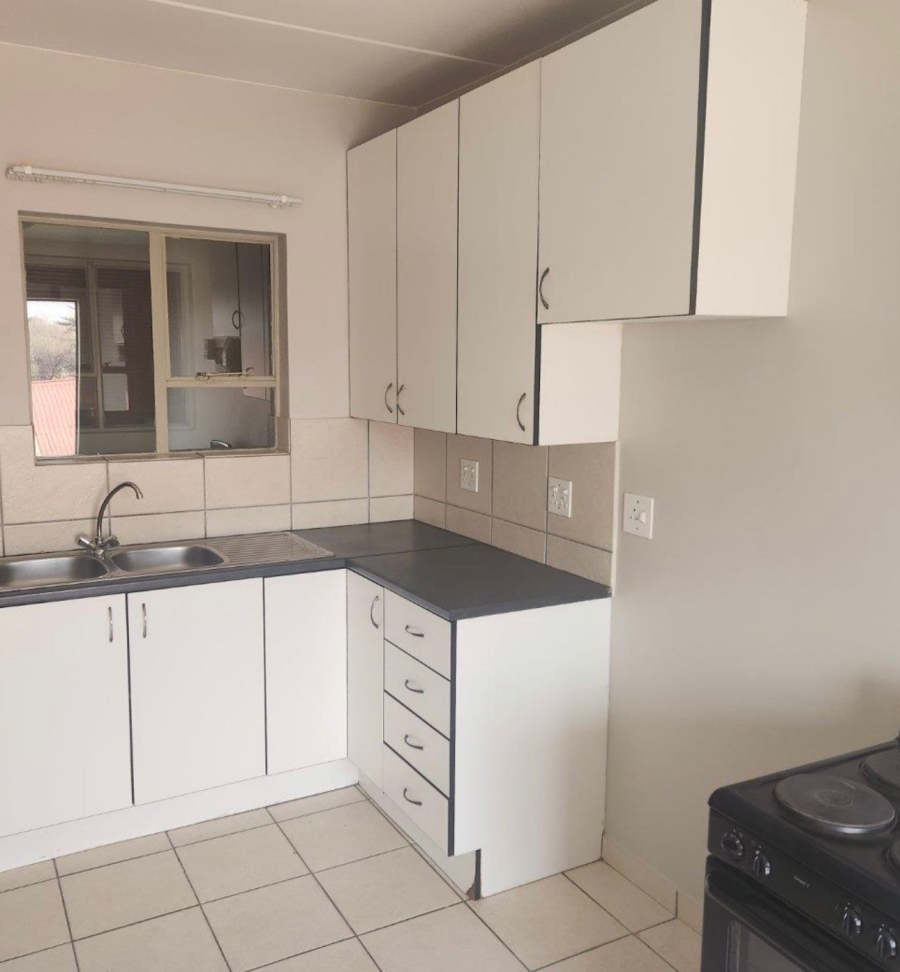 To Let 1 Bedroom Property for Rent in Vanderbijlpark CW 5 Gauteng