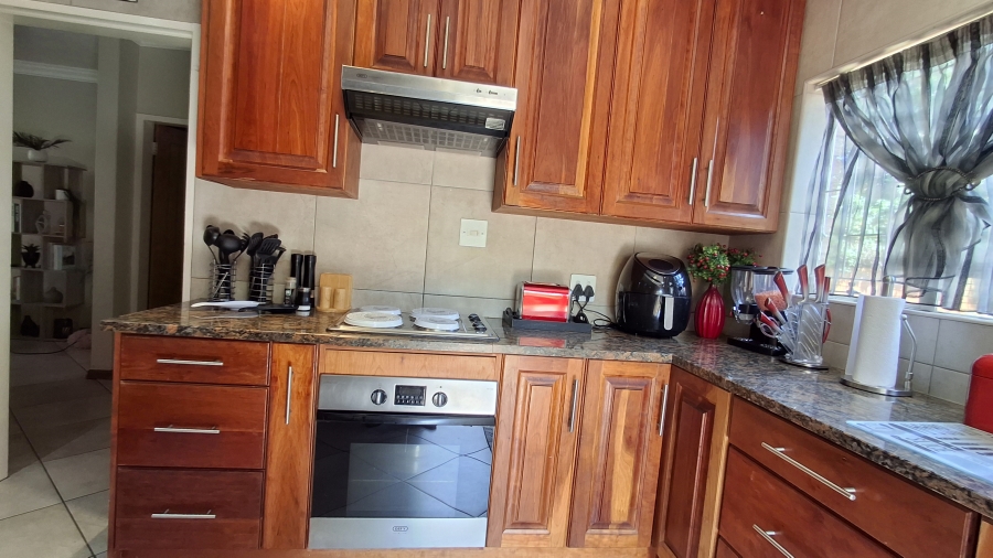 3 Bedroom Property for Sale in Wonderboom Gauteng