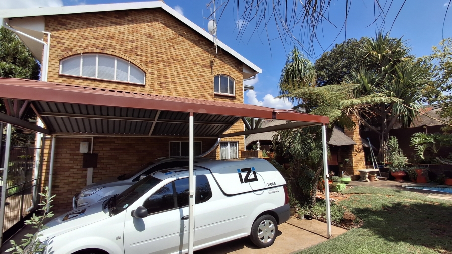 3 Bedroom Property for Sale in Wonderboom Gauteng